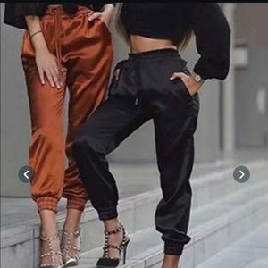 Elastic waist slippery pants